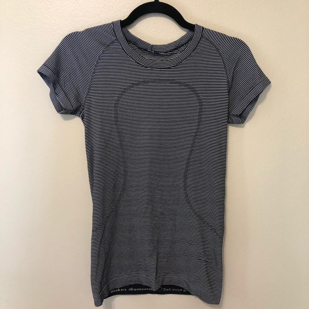 Lululemon Black & White Swiftly Tech Shirt